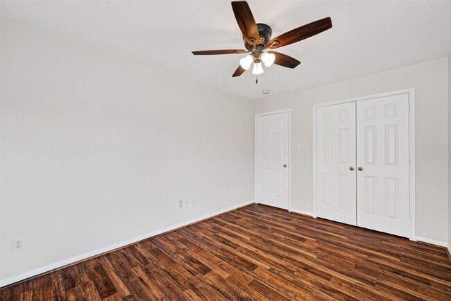 Building Photo - 4539 Springfield Lakes St