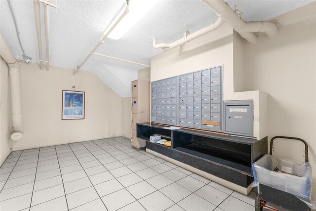 Building Photo - 1401 S Federal Hwy