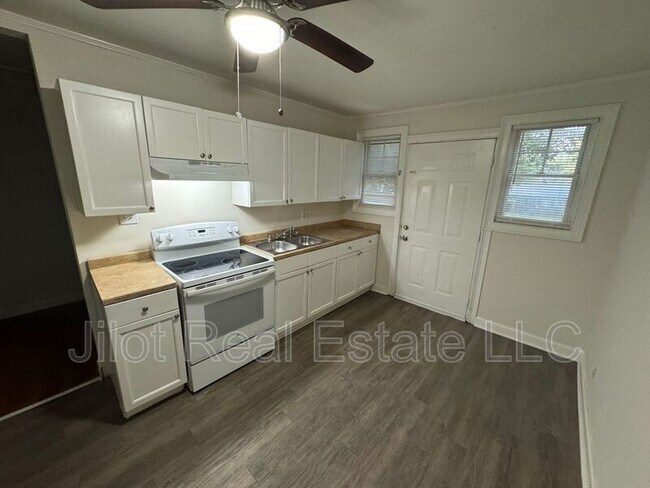 Building Photo - 3284 Wheeler St