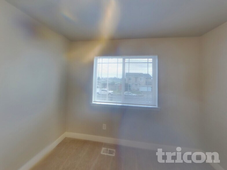 Building Photo - 4518 S 79th St