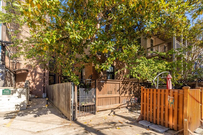 Building Photo - 1740 R St NW