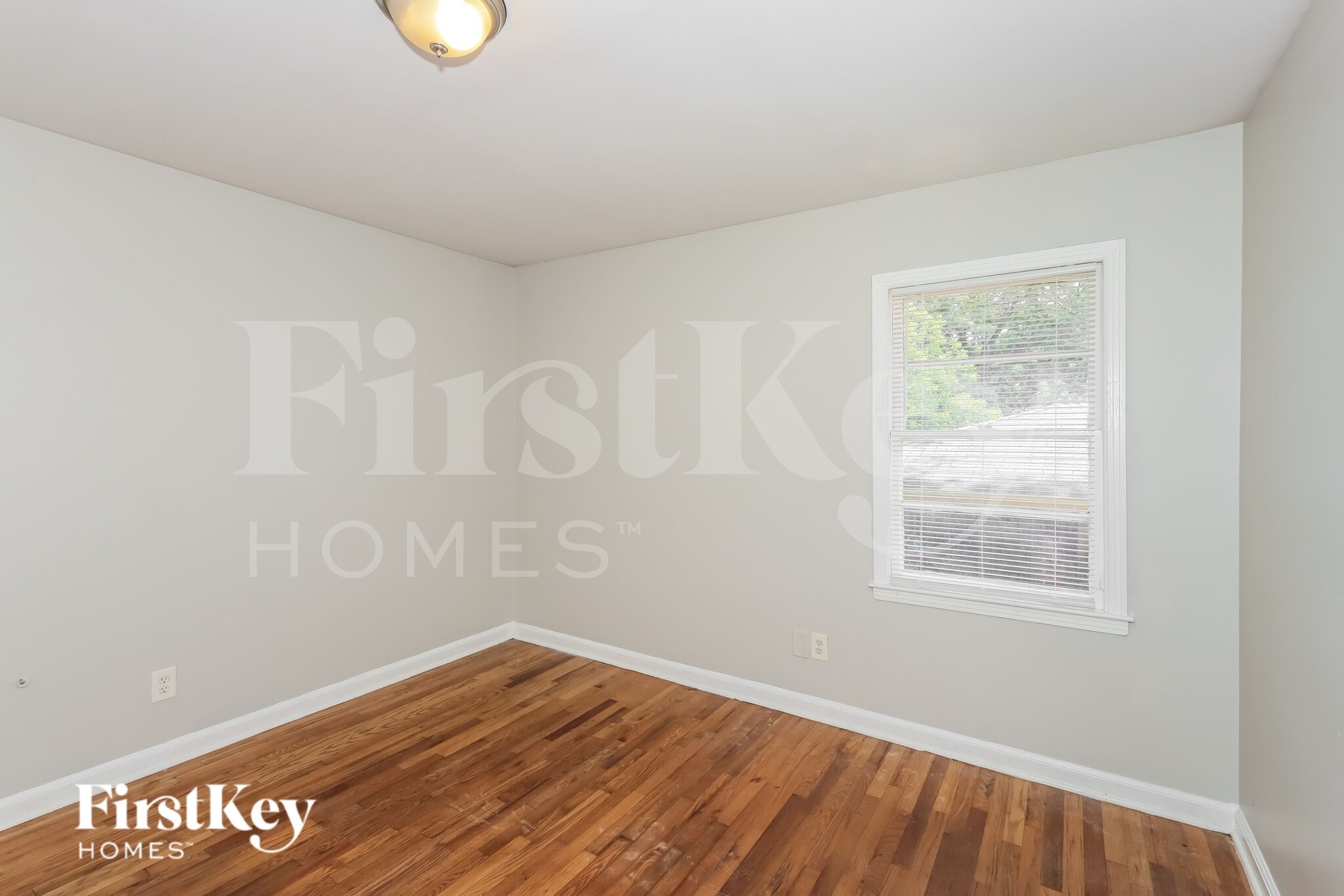 Building Photo - 2392 Hopewell Ln