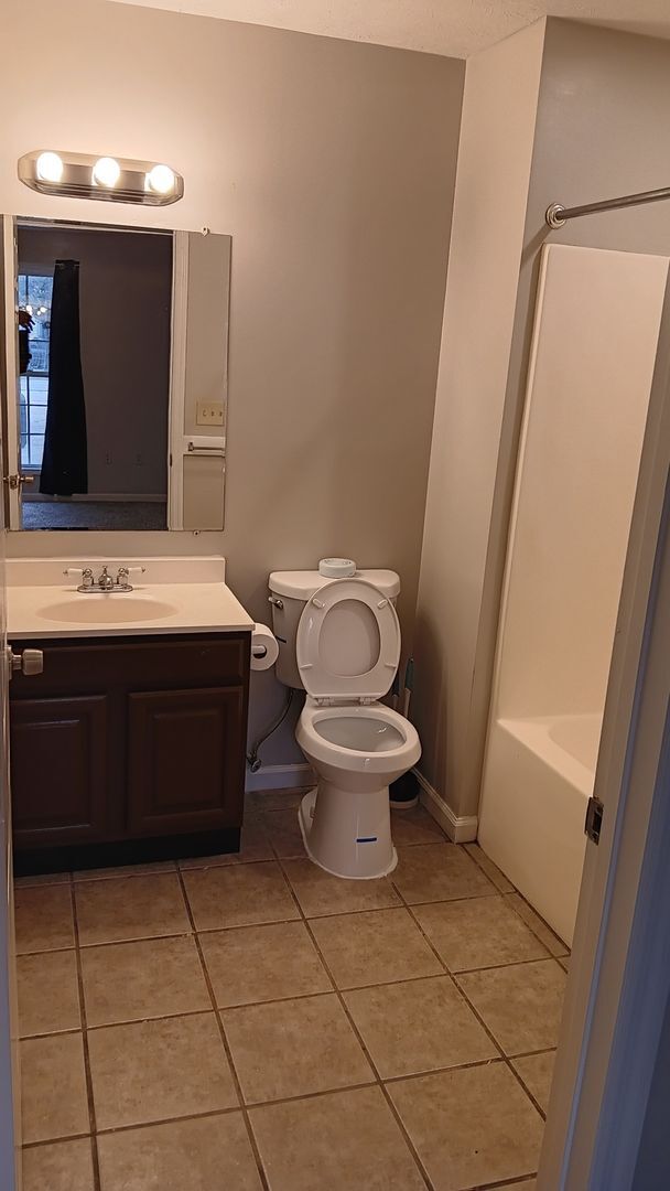 Building Photo - Charming 3BR2BA House in Columbus