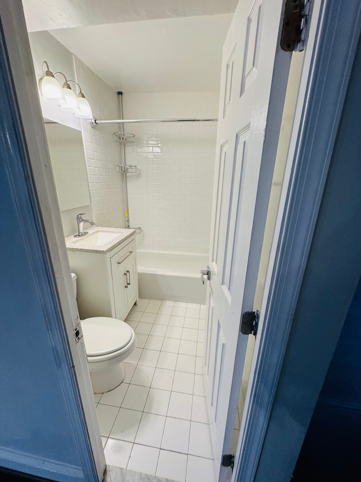 Building Photo - 5601 Parker House Ter