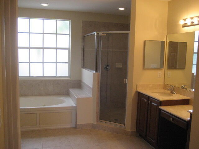 Building Photo - 1445 E Bexley Park Dr