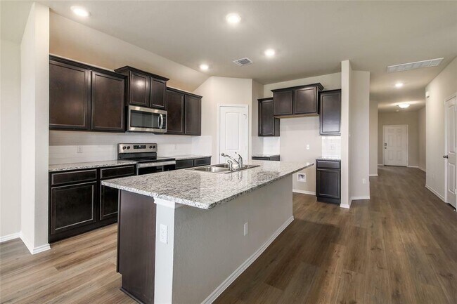 Building Photo - 401 Yemen Rd