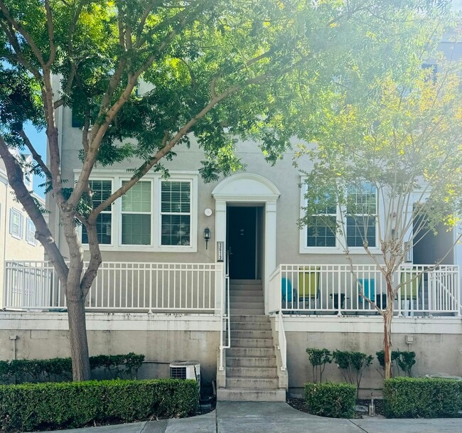 Primary Photo - 3613 Whitworth Dr