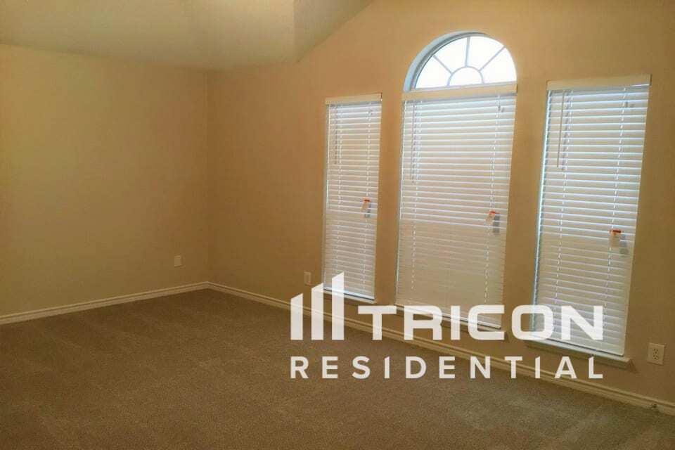 Building Photo - 1558 Aberdeen Dr