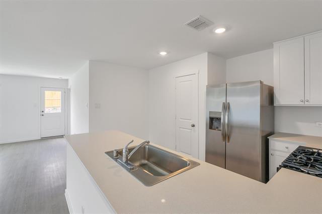 Building Photo - 3710 Oleander Pl