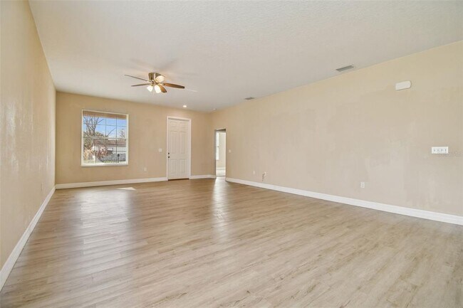 Building Photo - 614 Arapahoe Ave