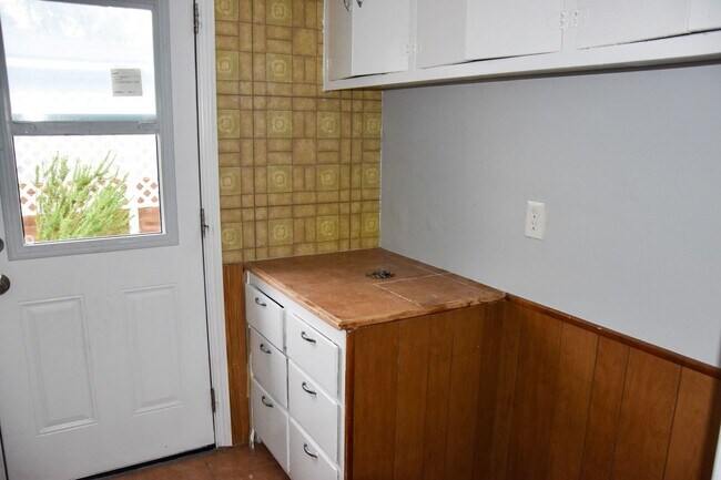 Building Photo - Steps to Chapman College