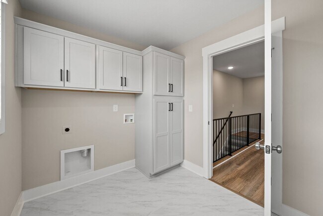 Building Photo - Sango Drive 3 Bedroom Condo For Rent!