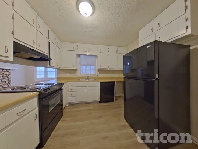 Building Photo - 5020 Horton Pl