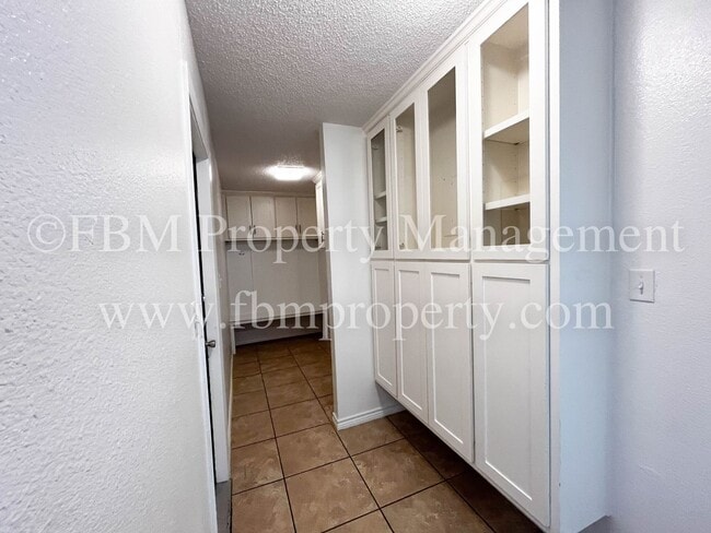 Building Photo - 1408 Nichols St