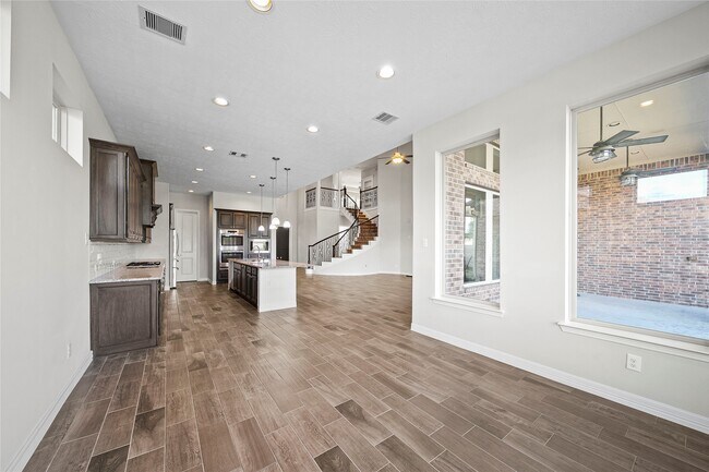Building Photo - 2823 Maple Oak Ln