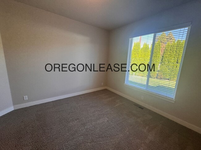 Building Photo - 3 Bedrooms | 2 Bathrooms | 1,800 Sq. Ft. |...