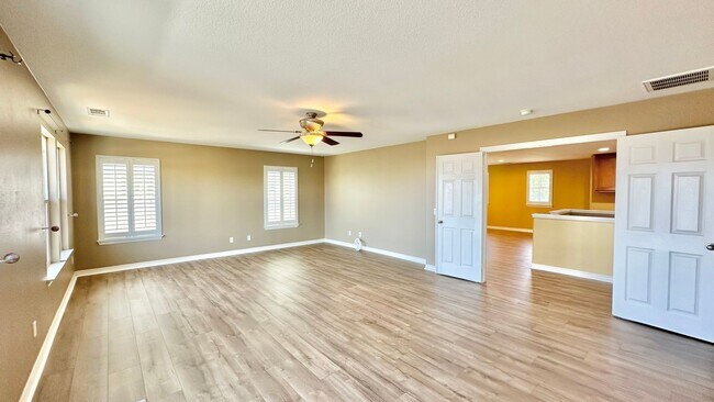 Building Photo - Wonderful Executive Style Two-Story Home in Beautiful Murrieta Oaks Community!