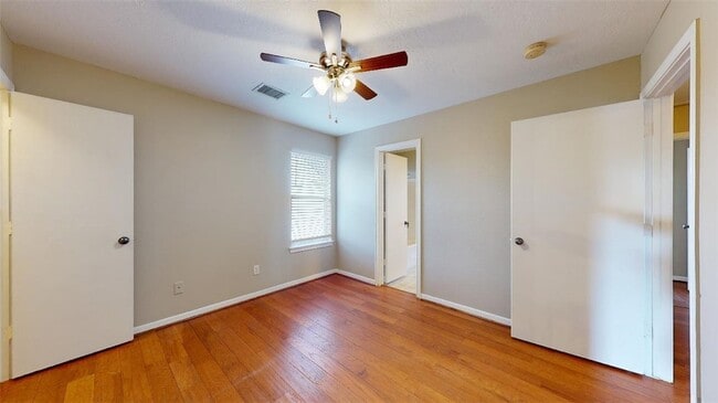 Building Photo - 505 Camp Ct