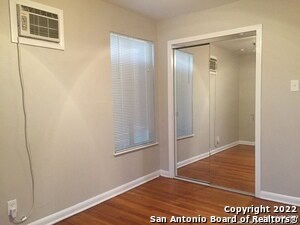 Building Photo - 710 W French Pl
