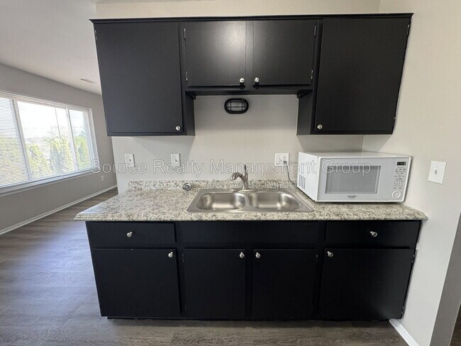 Building Photo - 4245 Quarry Rd