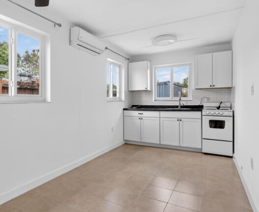 Building Photo - 17001 NW 53rd Ct