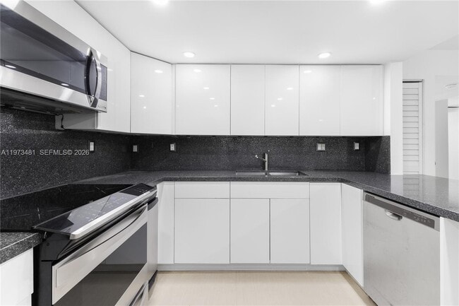 Building Photo - 101 Ocean Ln Dr