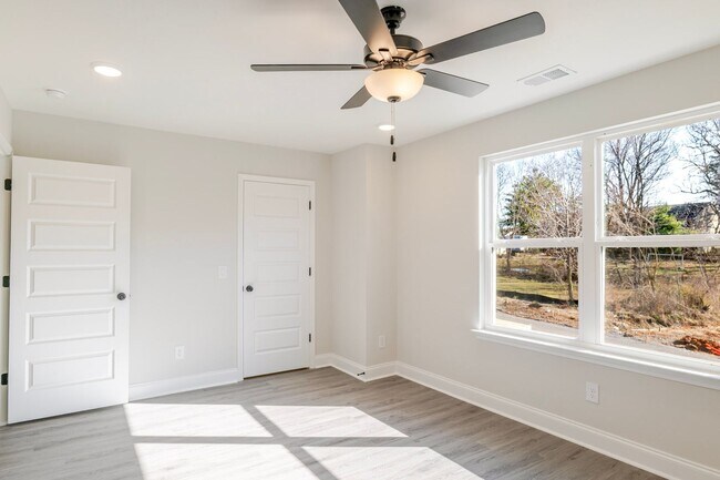 Building Photo - 22nd Townhomes