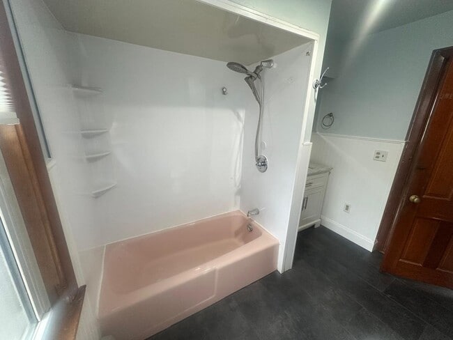 Building Photo - Updated Norwood 1st Floor Unit | Bright, S...
