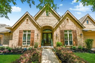 Building Photo - 30 Adrianna Path Dr