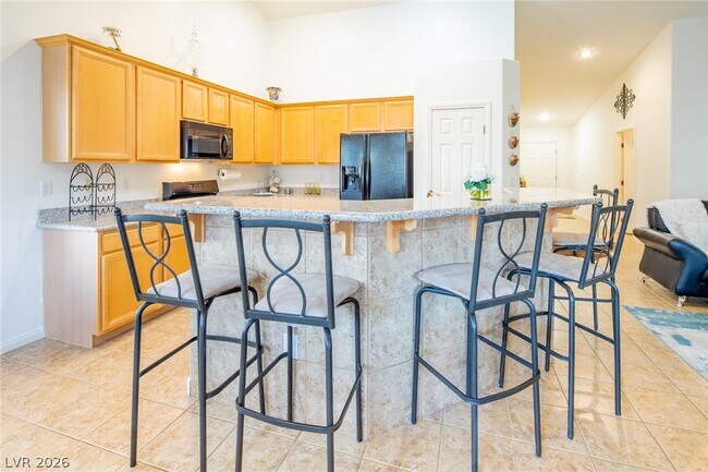 Building Photo - 10916 Bandol Pl