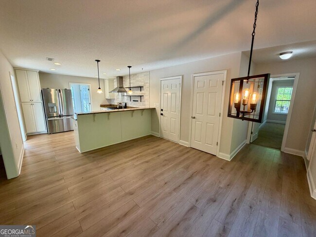 Building Photo - 344 McKibben Dr