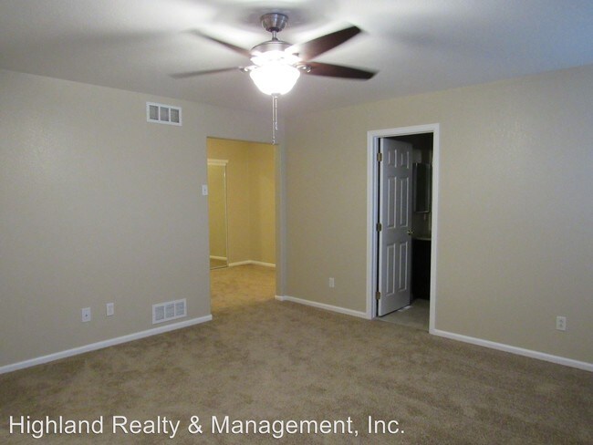 Building Photo - 4 br, 3 bath House - 1174 Sunbird Ave