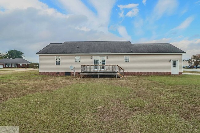 Building Photo - 104 Ellington Way