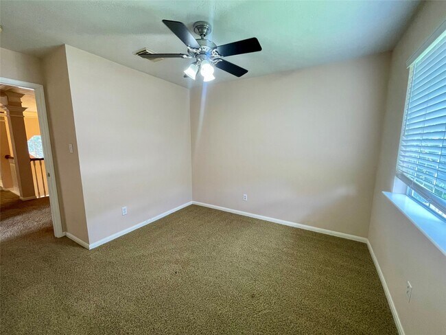 Building Photo - 24231 Pepperrell Pl St