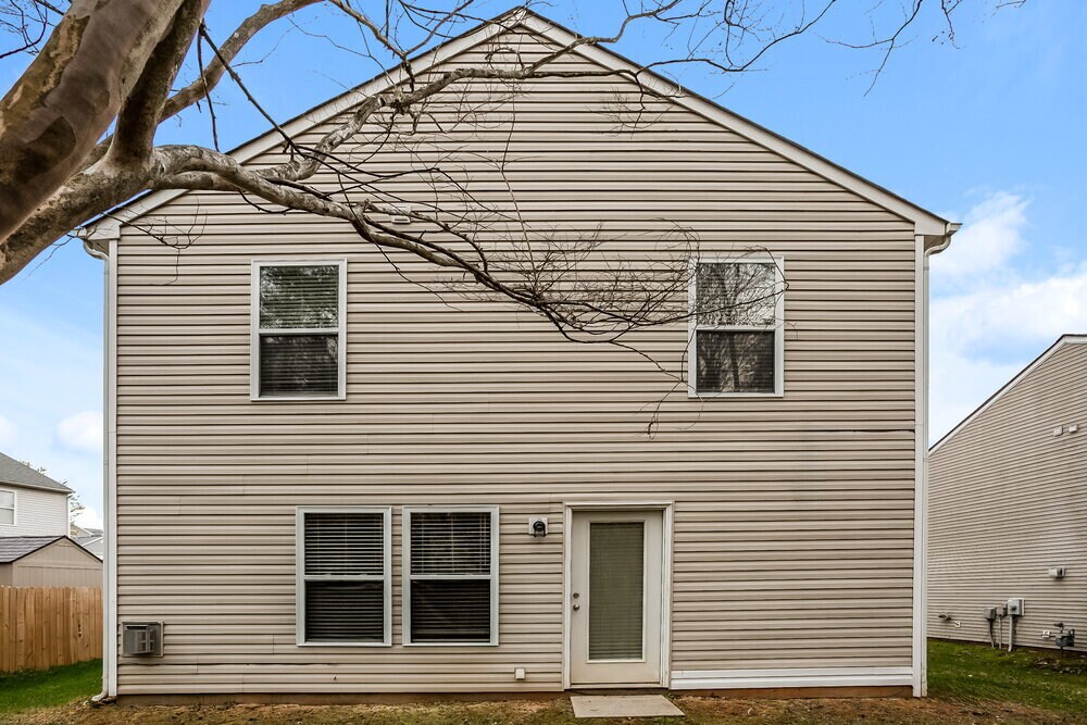 Building Photo - 1231 Willow Bridge Ct