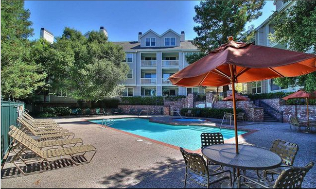 Swimming Pool - 903 Sunrose Terrace