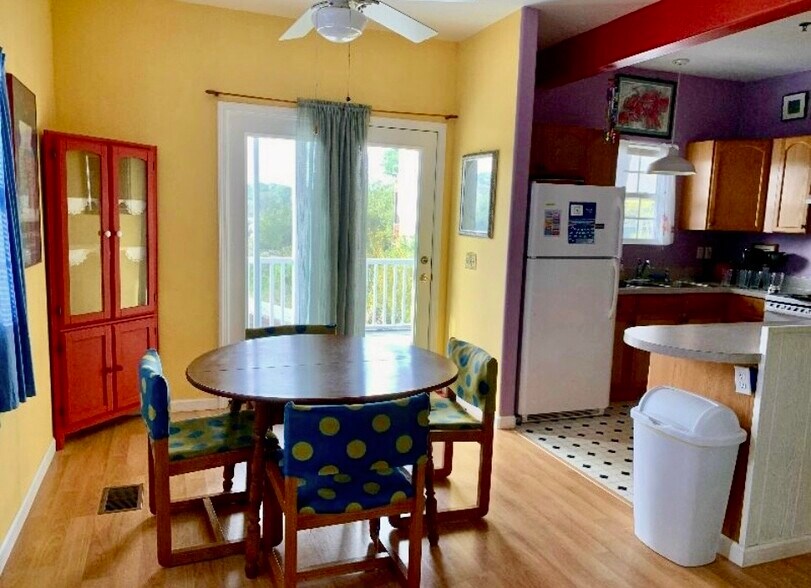 Building Photo - 8 Lighthouse Ln