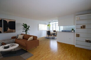 Building Photo - Harvard