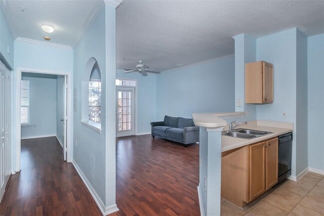 Building Photo - 5000 Culbreath Key Way