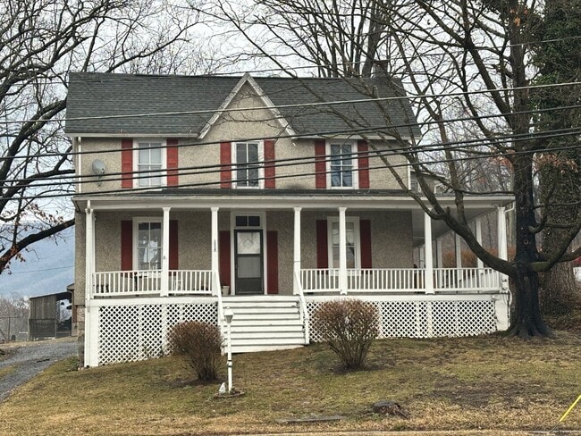 Building Photo - 2806 Beech Ave