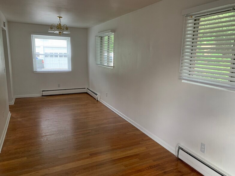 Building Photo - 2607 Smith Dr