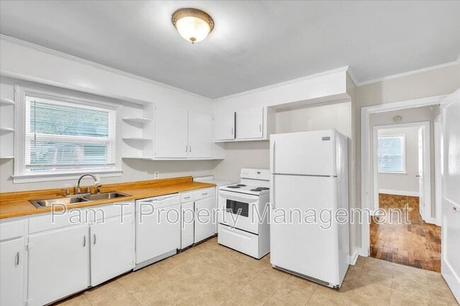 Building Photo - 1408 E 49th St
