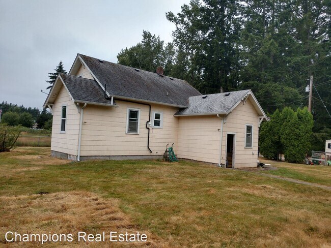Building Photo - 3 br, 1 bath House - 19005 A Smokey Pt Blvd.