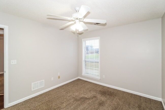 Building Photo - 4184 Destin Dr