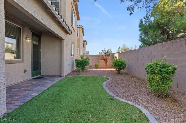 Building Photo - 12243 Loggeta Way