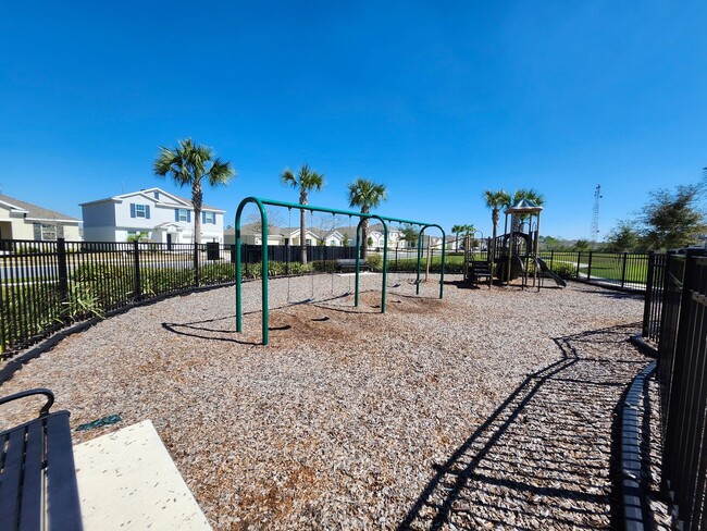 Building Photo - BRAND NEW 5 Bed, 3 Bath home in Liberty Pr...