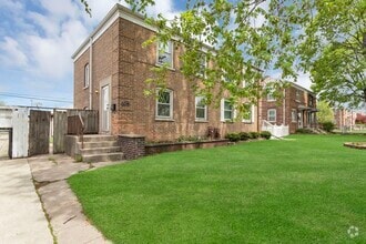 Building Photo - 5156 W 63rd Pl