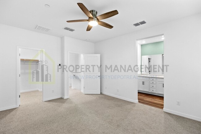 Building Photo - For Rent: Stylish 3-Bedroom Townhouse with...