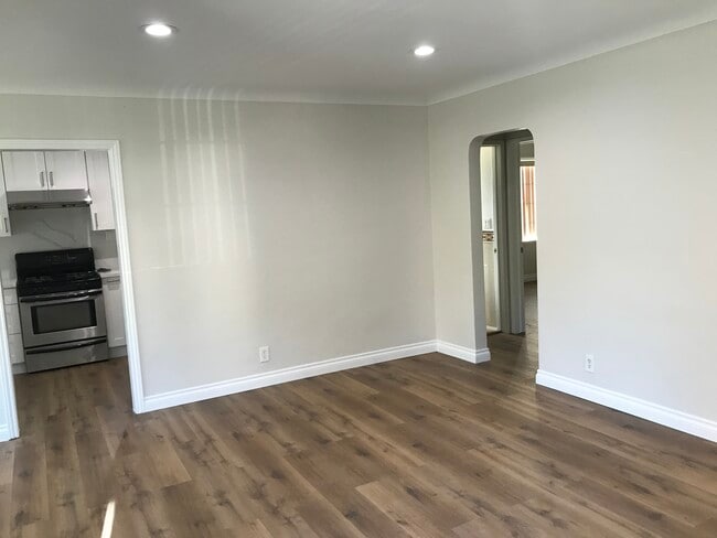 Building Photo - 2527 El Paseo
