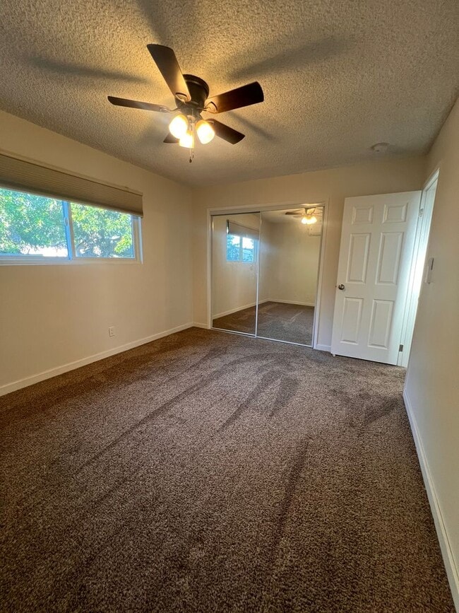 Building Photo - Private Back House with single garage & yard